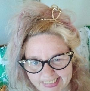 Meet your Posher, Dianna